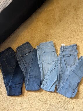 4 Pairs of Hollister Skinny Jeans